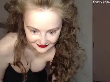 Freechat coolamber on Chaturbate