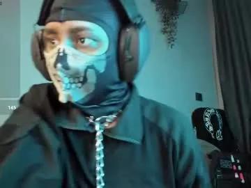 Freechat cos_operator on Chaturbate