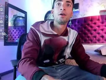 drakeneumann — GOAL: Bicep kiss / hard flex15 [975 tokens remaining] Sweat, muscle and desire. My body is pumped, hot and ready to be pushed harder. Come in... touch, play #gym #camshow #cock #oilshow #lovense