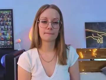 edlin_gail — GOAL:  lick finger  // Help me give me a thumbs up #new #18 #bigboobs #bigass #teen [13 tokens remaining]