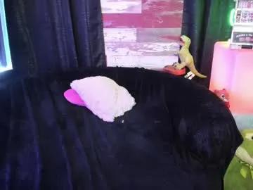 Freechat elle4you on Chaturbate