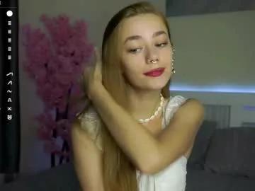 emiliaheather on Chaturbate