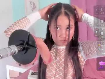 emma_clarke_ — GOAL: control sex machine x 2 min [450 tokens remaining] Welcome to my room! know me and play with me #saliva #petite #ahegao #fuckmachine #deepthroat