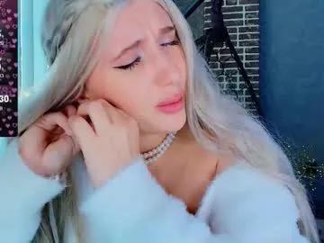 evacadooo on Chaturbate