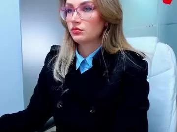 Freechat evelyne_rose on Chaturbate