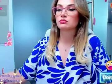 Freechat evelyne_rose on Chaturbate