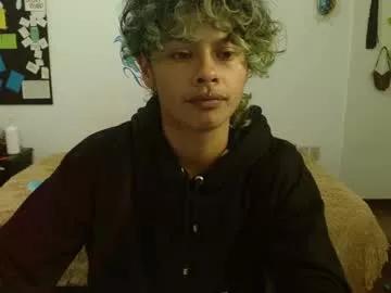 Freechat fenixmfx on Chaturbate