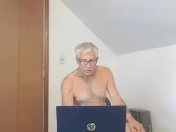 Freechat fitman999 on Chaturbate