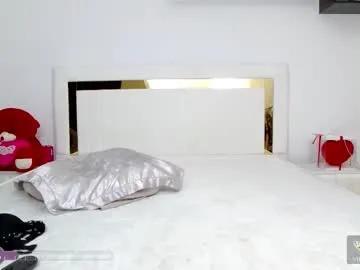 Freechat flirtdeea on Chaturbate