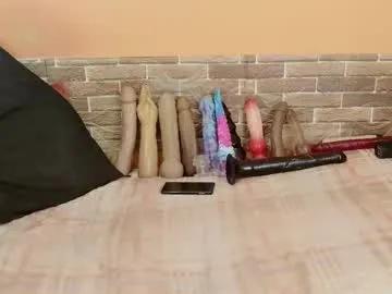 gianina_cd on Chaturbate