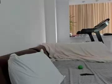 glowing_blonde on Chaturbate