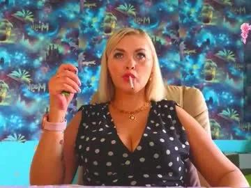 goddess_isabella11 on Chaturbate