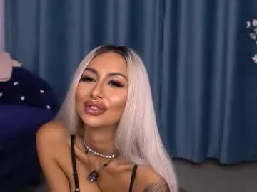 Freechat goldenamberx on Chaturbate
