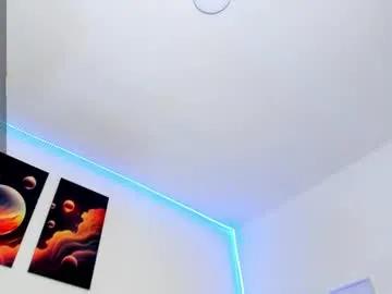 Freechat goldenhugecocktss on Chaturbate