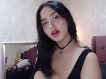 Freechat graceblu on Chaturbate
