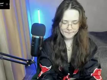 hell_hotline on Chaturbate