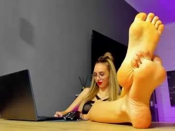 hooot_blonde777 on Chaturbate