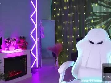 Freechat im_kristina on Chaturbate