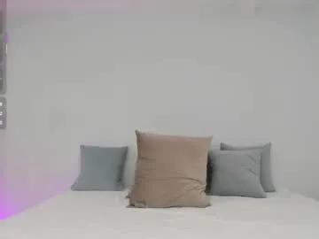 Freechat isabel_jamess on Chaturbate