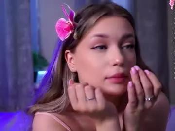 isabellakin on Chaturbate