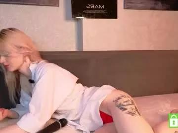 jennyfer_me on Chaturbate