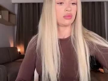 Freechat julia_rle on Chaturbate