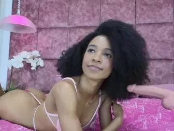 julianitatoro on Chaturbate