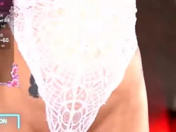 Freechat kairaandrews on Chaturbate