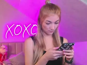 kimberlly_smith — GOAL: bj [68 tokens remaining] Hi dears! Let's have a great time!       #office #gymgirl #deep #smile #white