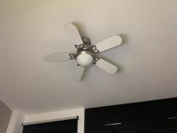 latinella on Chaturbate