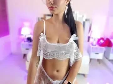 lauramartin1 on Chaturbate
