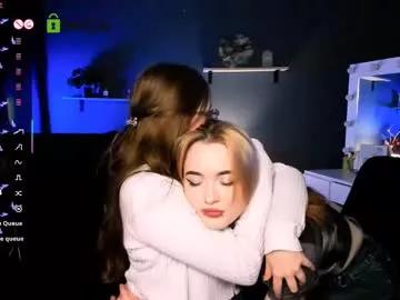 liana_kisses on Chaturbate