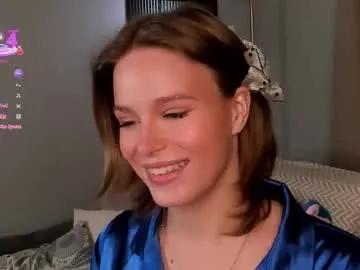 lipswithsweetonthem on Chaturbate