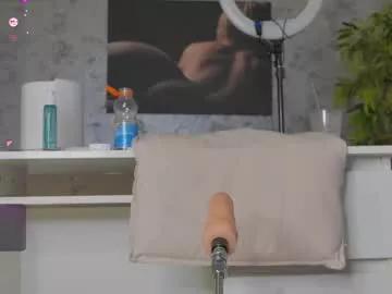 luckystrikee_ on Chaturbate