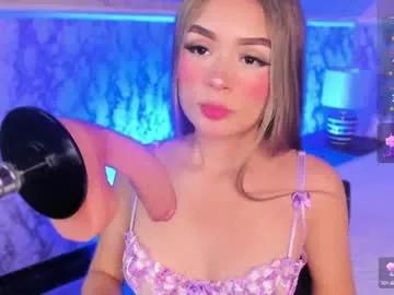 Freechat lyen_rae on Chaturbate