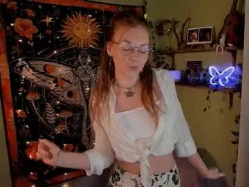 lyra_thenymph on Chaturbate