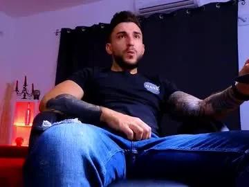 mightyaaron on Chaturbate