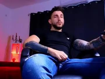 mightyaaron on Chaturbate