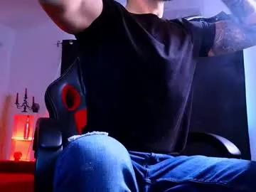 mightyaaron on Chaturbate