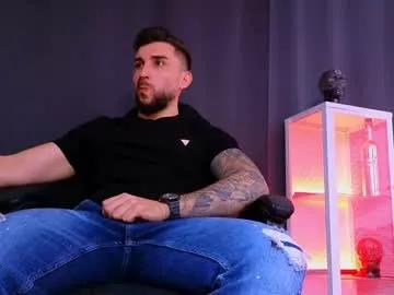 mightyaaron on Chaturbate