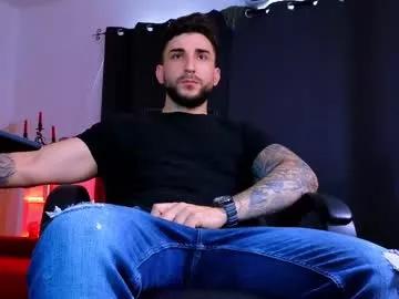 mightyaaron on Chaturbate