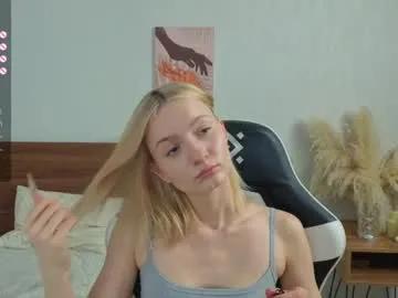 Freechat minnietammy on Chaturbate