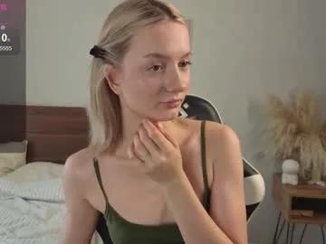 Freechat minnietammy on Chaturbate