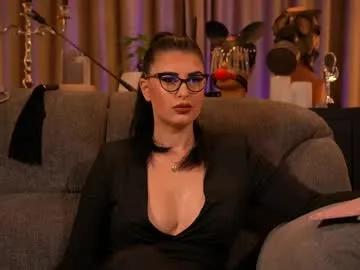 mistresskellykent on Chaturbate