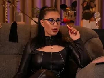 mistresskellykent on Chaturbate