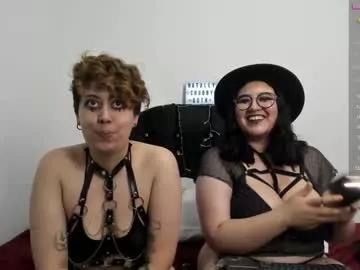 nat_chubbygoth on Chaturbate