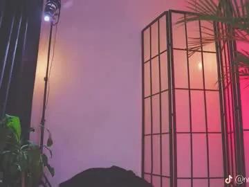 Freechat nekyra_san on Chaturbate