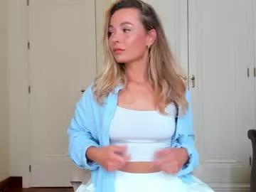 new_dee on Chaturbate