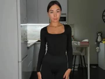 Freechat nilliluv on Chaturbate