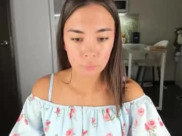 Freechat nilliluv on Chaturbate